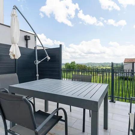 Semesterbostad Maison De Avec Terrasse Rochefort-du-Gard